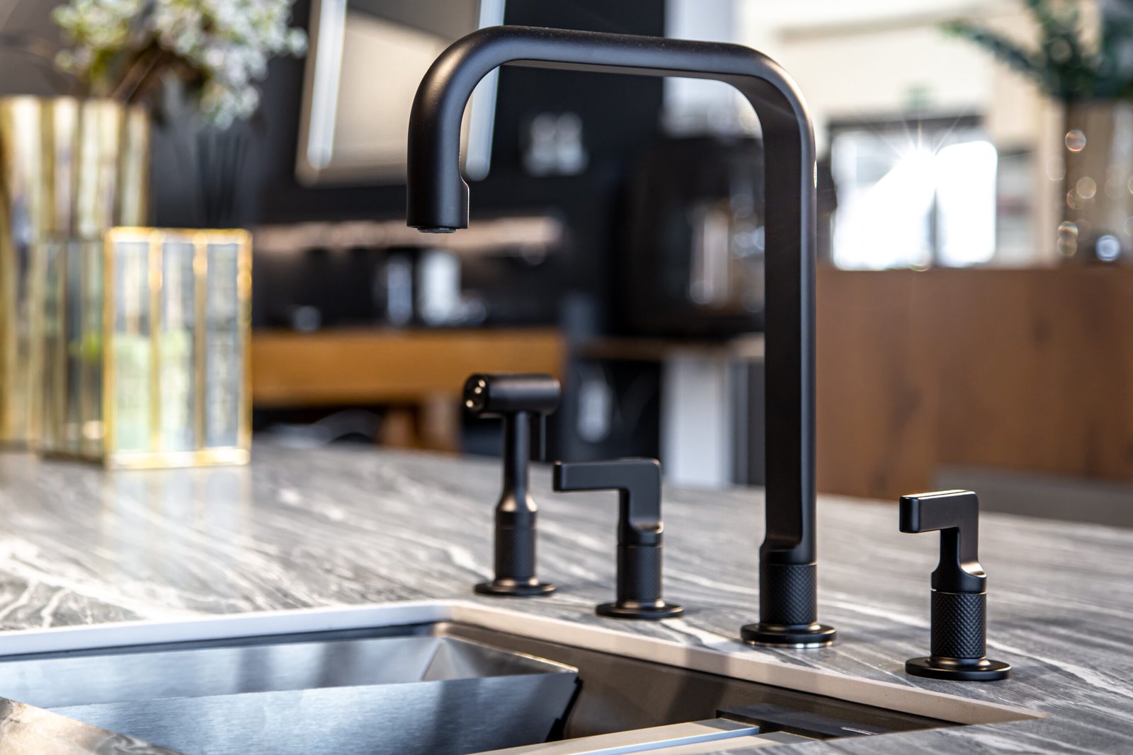 Mitigeur Douchette Cuisine : Gadget ou Réelle Utilité ?