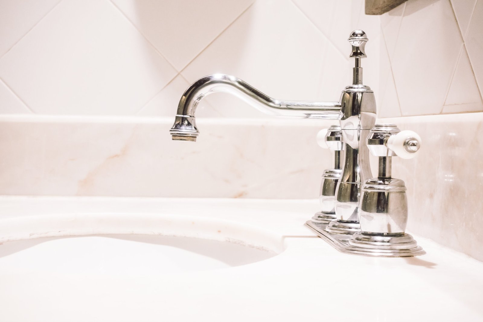 Comment installer et choisir un mitigeur de bidet adapté à vos sanitaires ?